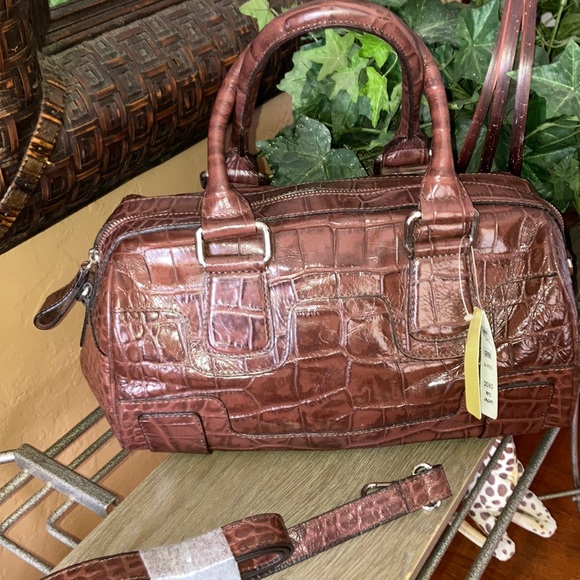 Michael Rome Handbags - Michael Rome Design Handbag🆕